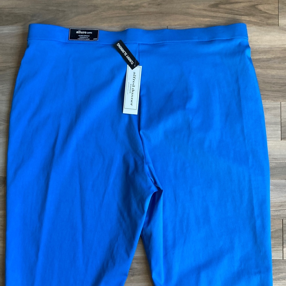 Alfred Dunner allure Capri pant tummy slimming super stretch azure blue 24W - Picture 17 of 17